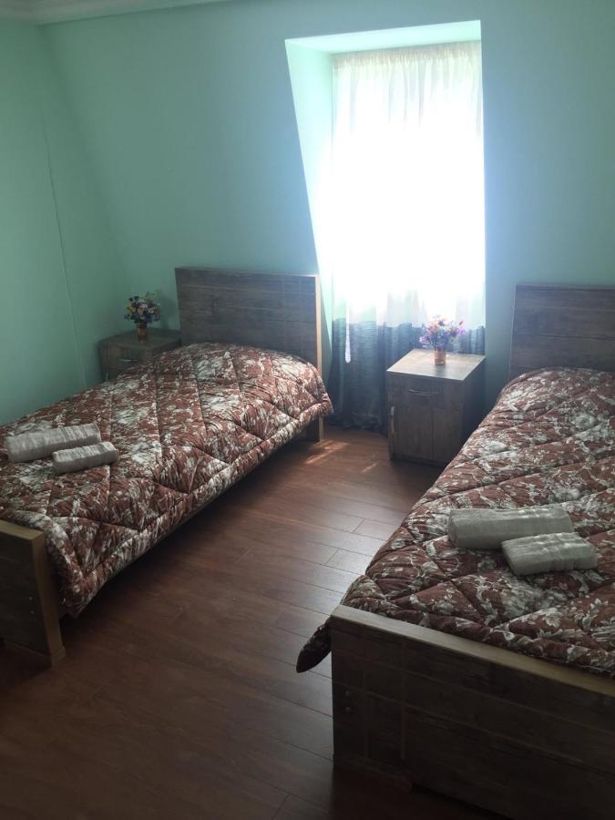 Mate Private Bathrooms Ushguli Bagian luar foto