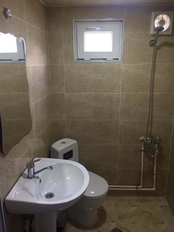 Mate Private Bathrooms Ushguli Bagian luar foto