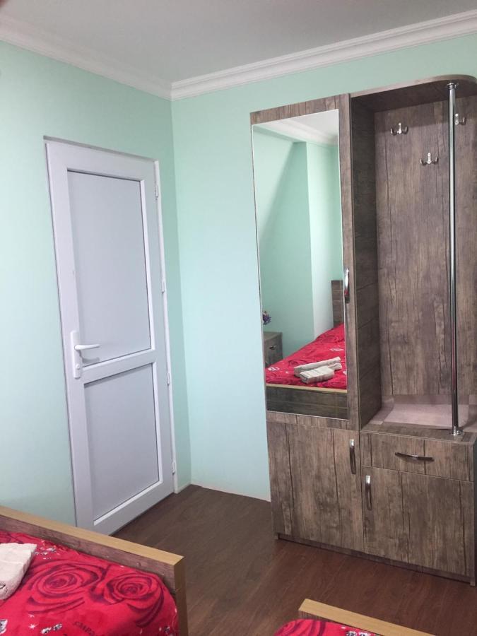 Mate Private Bathrooms Ushguli Bagian luar foto